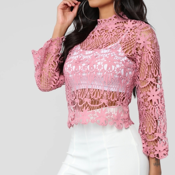 Crochet bell sleeve blouse - Picture 1 of 3